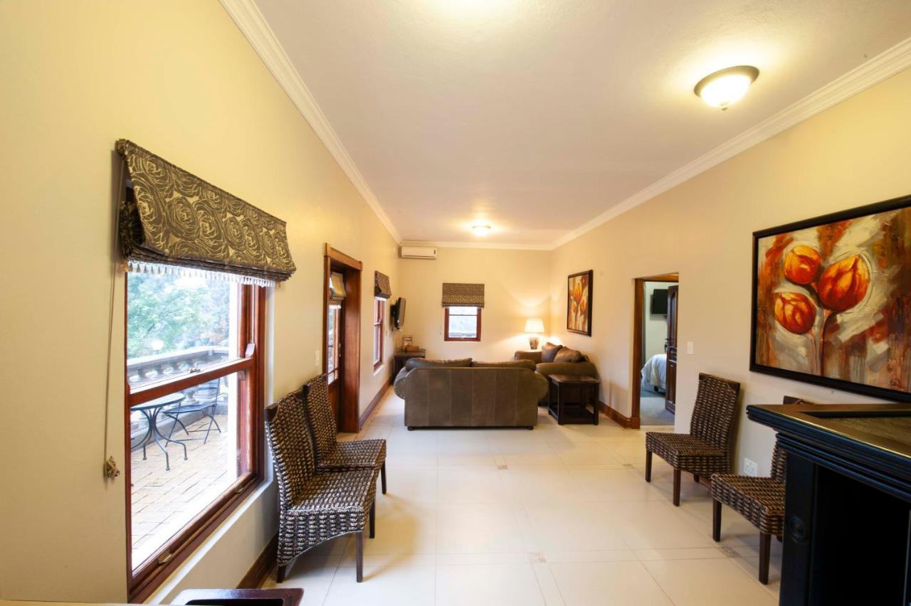 Il Castello Hotel Clarens Ngoại thất bức ảnh