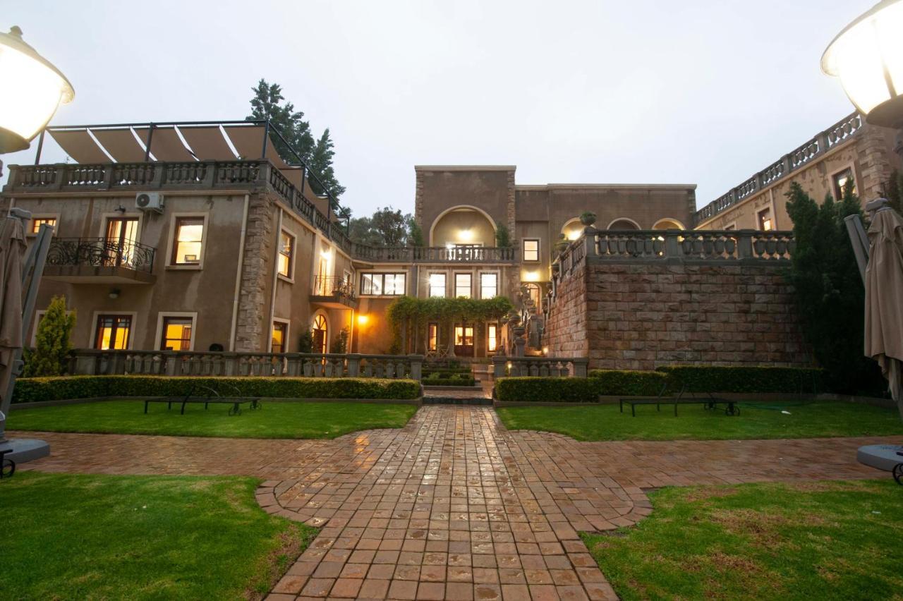 Il Castello Hotel Clarens Ngoại thất bức ảnh
